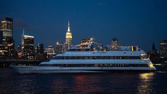 New YorkBoat Experiences