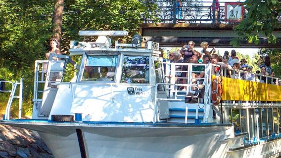 Helsinki: splendida crociera sui canali