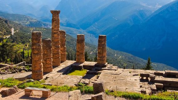 Ab Athen: Ganztägige VR-Audio-Führung durch Delphi