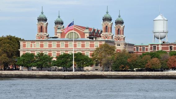 New York City: tour guidato della Statua della Libertà e di Ellis Island