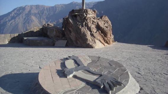 Arequipa: Colca Canyon Tour with transfer to Puno