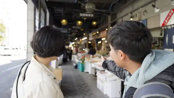 ซัปโปโรแท้ๆ: อาหารกลางวันทะเลที่ตลาดนิโจและทัวร์ประวัติศาสตร์