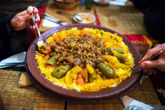 Saveurs de la ville bleue : Aventure culinaire dans les rues de Chefchaouen