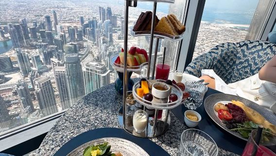Nhà hàng trên không tầng 122 Burj Khalifa