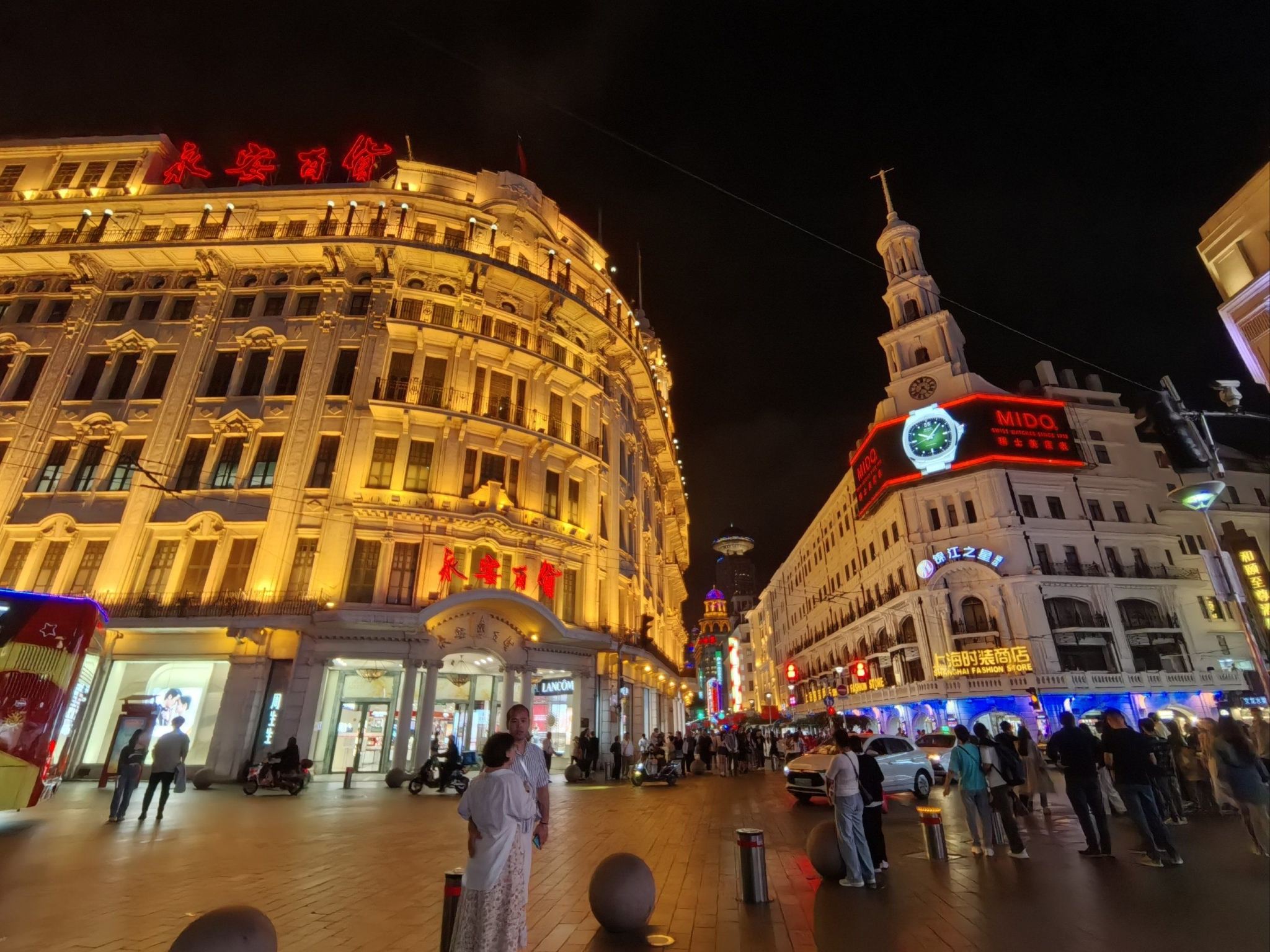 Minivan | Guida in inglese opzionale | Tour di 1 giorno a Zhujiajiao, Bund e Nanjing Road
