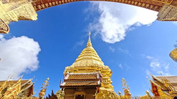 치앙마이 하이라이트: 도이 수텝 사원과 몽족 마을 반나절 투어