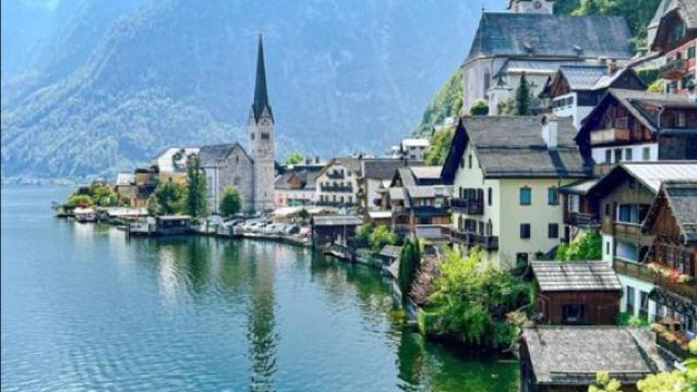 奧地利維也納瓦豪河谷 + 梅爾克修道院+多瑙河渡輪等包車日遊