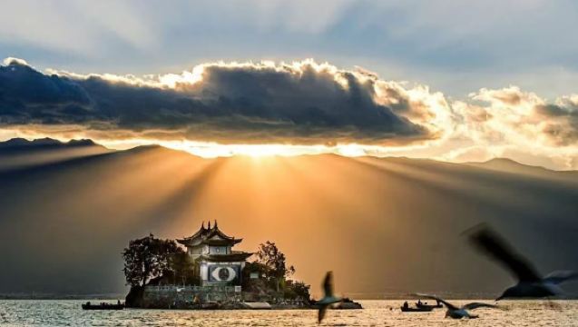 ทัวร์ 1 วันรอบทะเลสาบเอ๋อร์ไห่ต้าหลี่ [สถานที่ท่องเที่ยวคัดสรร + ทัวร์กลุ่มเล็กไม่เกิน 8 คน]