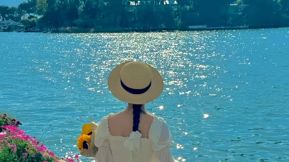 Tour di un giorno intorno al Lago Erhai di Dali: Santorini + Città antica di Shuanglang + Xizhou + Baia S di Erhai | include andare in bicicletta
