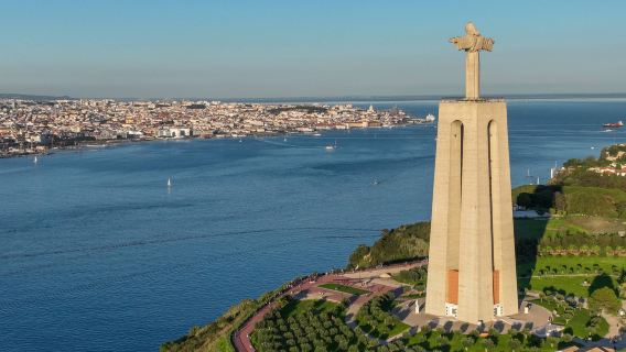 Portugal Lisbon Patung Jesus Besar - Pantai Caparica - Daerah Belem · Sewaan Peribadi Bahasa Cina · Pilihan Eksklusif