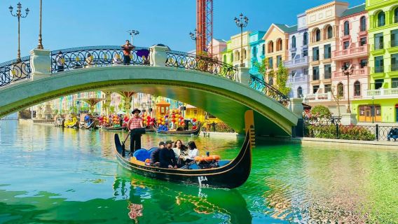 Mega Grand World Hanoi: Gondola Boat Ride Ticket