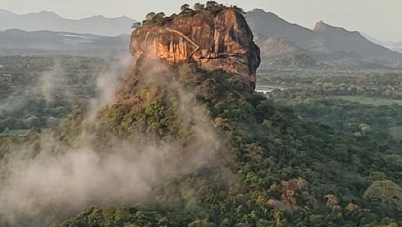 Colombo: Sigiriya Rock Fortress & Dambulla Day Trip