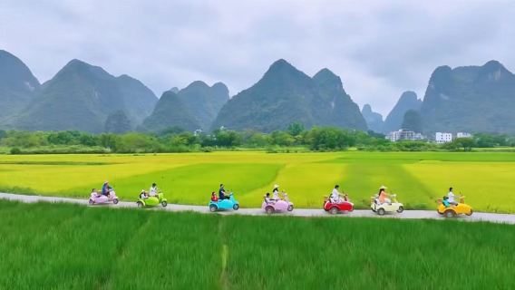 7 personen groep | Lijiang hoogtepunten + Yulong rivier bamboevlot tour + Tien Li Galerij + optionele activiteiten eendaagse tour