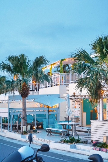 沖繩經典南部知念岬一日遊【中文導遊|贈送玉泉洞+王國村門票】