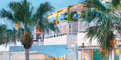 沖繩經典南部知念岬一日遊【中文導遊|贈送玉泉洞+王國村門票】