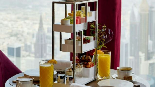 At.mosphere Burj Khalifa: Premium 3-Course Breakfast
