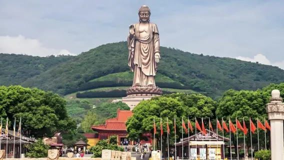 Wuxi Lingshan Giant Buddha + Yuantouzhu + Taihu Lake Private private charter one-day tour | Depart from Shanghai | T