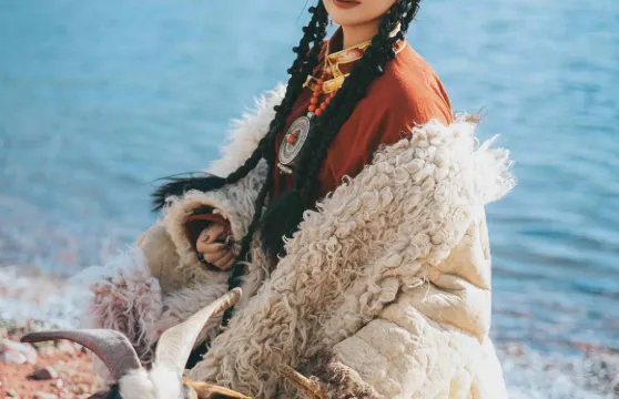 巴東Trip Moments【攝影跟拍街拍抓拍航拍/婚紗寫真/微電影宣傳片/多語種翻譯】