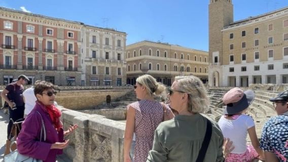 Lecce: Degustación de comida callejera y recorrido a pie