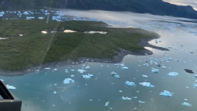 Seward: Chuyến bay ngắm cảnh Sông băng Bear với núi băng trôi
