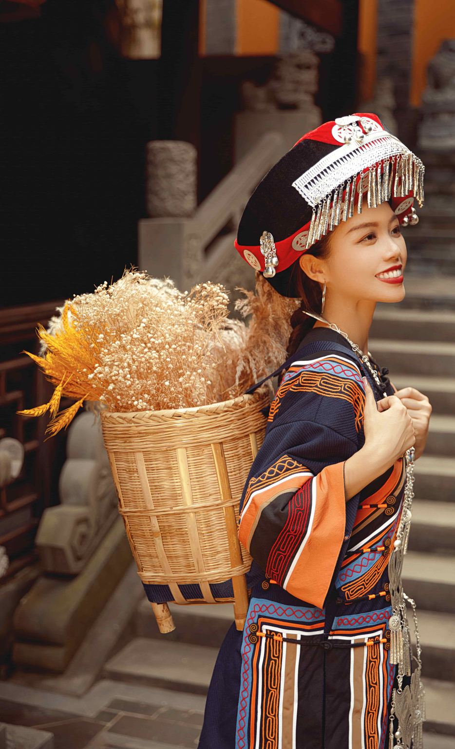 ถ่ายรูปท่องเที่ยวซีชาง[ถ่ายรูปท่องเที่ยว/ถ่ายภาพพรีเวดดิ้งและภาพถ่ายเชิงพาณิชย์/ถ่ายทำภาพยนตร์สั้นและวิดีโอโฆษณา/ถ่ายภาพทางอากาศ/เหมารถ ไกด์ท้องถิ่น และล่าม]