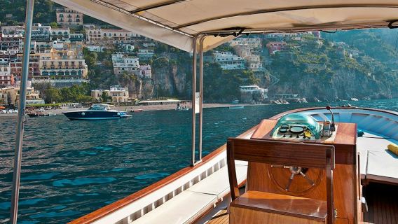 Amalfi Coast: Small Group Boat Tour from Positano + Snacks & Drinks