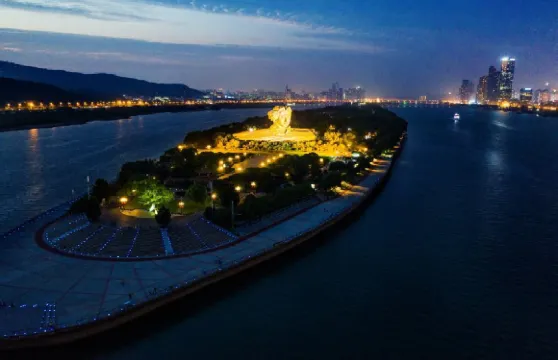 湖南長沙湘江遊輪夜遊/日遊遊船票（多碼頭可選/含橘子洲碼頭/快速出票+無需取票）