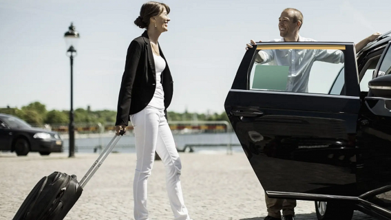 아부다비 공항 드롭오프