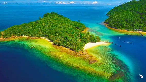 Biglietto per la crociera alle isole di Sapi, Manukan e Mamutik a Kota Kinabalu, Sabah con snorkeling, immersione subacquea, parasailing e passeggiata sottomarina