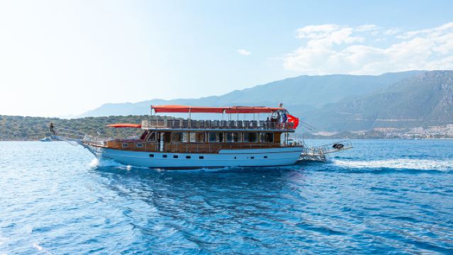 KEKOVA BOAT TOUR: DISCOVER THE SUNKEN CITY AND SIMENA CASTLE