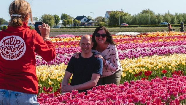 Keukenhof & Tulip Experience: Entry Ticket + Return Bus Transfer