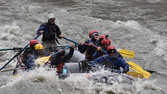 Canyon Run: Wildwasser-Rafting der Klasse IV im Denali National Park