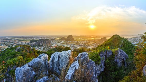 Nachttour zu den Marmorbergen und in die Altstadt von Hoi An mit Reiseführer: Abfahrt von Da Nang