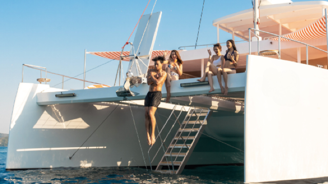 Lawatan Sehari ke Pulau Persendirian Pattaya Thailand dengan Kapal Layar Mewah/Katamaran untuk Menikmati Matahari Terbenam