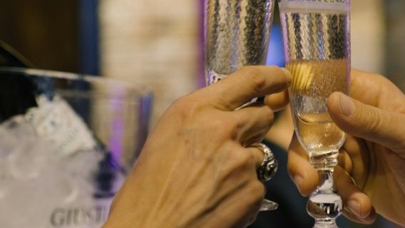 Murano: Demo Tiupan Kaca di Katedral Kaca + Minuman