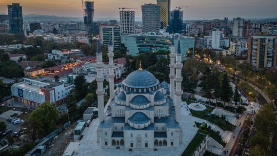 Guida di Tirana con il Castello di Petrelë e un'esperienza culinaria