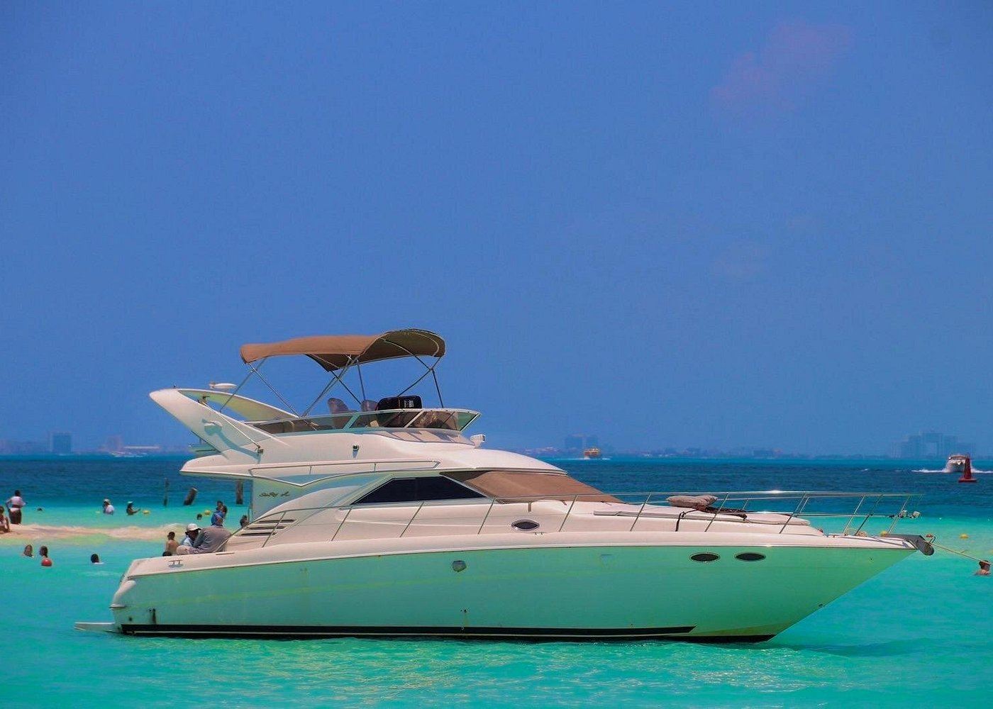 Experiencia de crucero en yate privado en Cancún