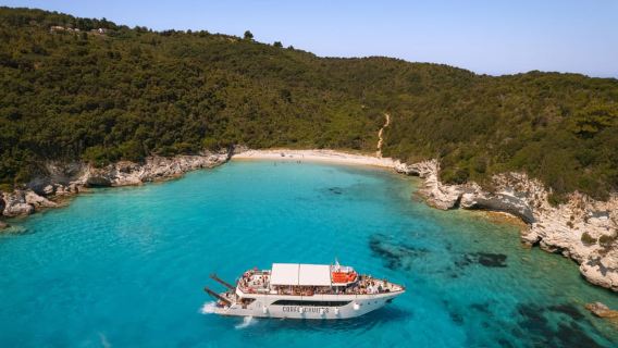 Lefkimmi: crucero de lujo por Paxos, Antipaxos y las Cuevas Azules