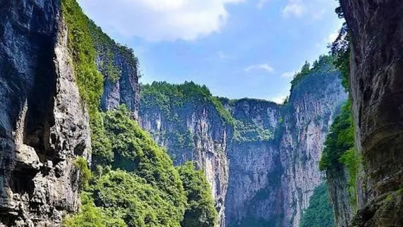 [Gruppe bis 8 Personen/Privatgruppe] Tagesausflug in Chongqing: Wulong Naturbrücken + Longshuixia Schlucht + Wu-Fluss Galerie