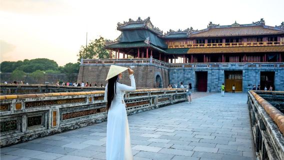Hue city Full-day Guided Tour from Da Nang/Hoi An: Imperial Citadel + Pagoda + Royal Tomb 
