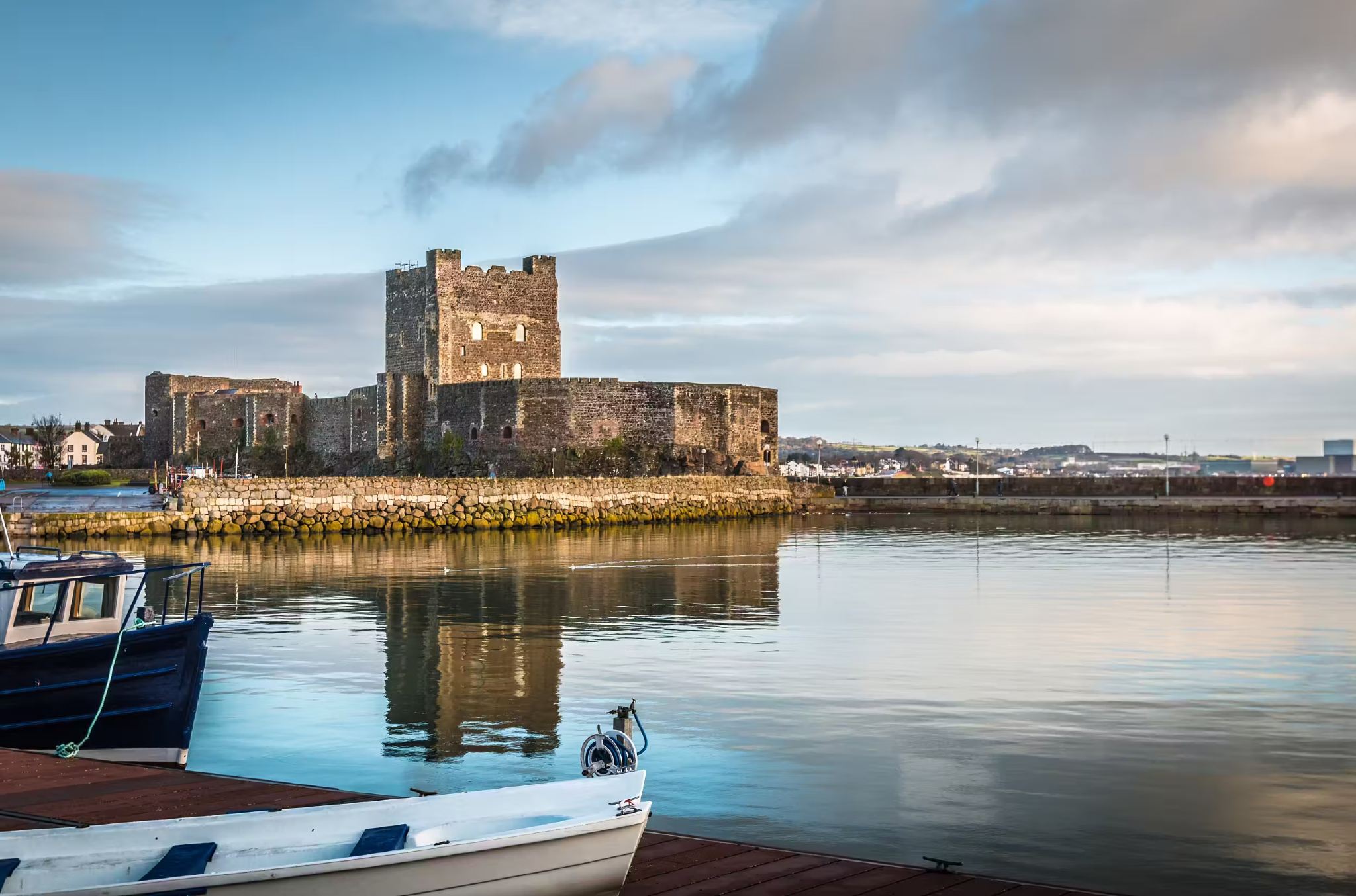 愛爾蘭貝爾法斯特出發巨人之路+黑暗樹籬包車遊一日遊
