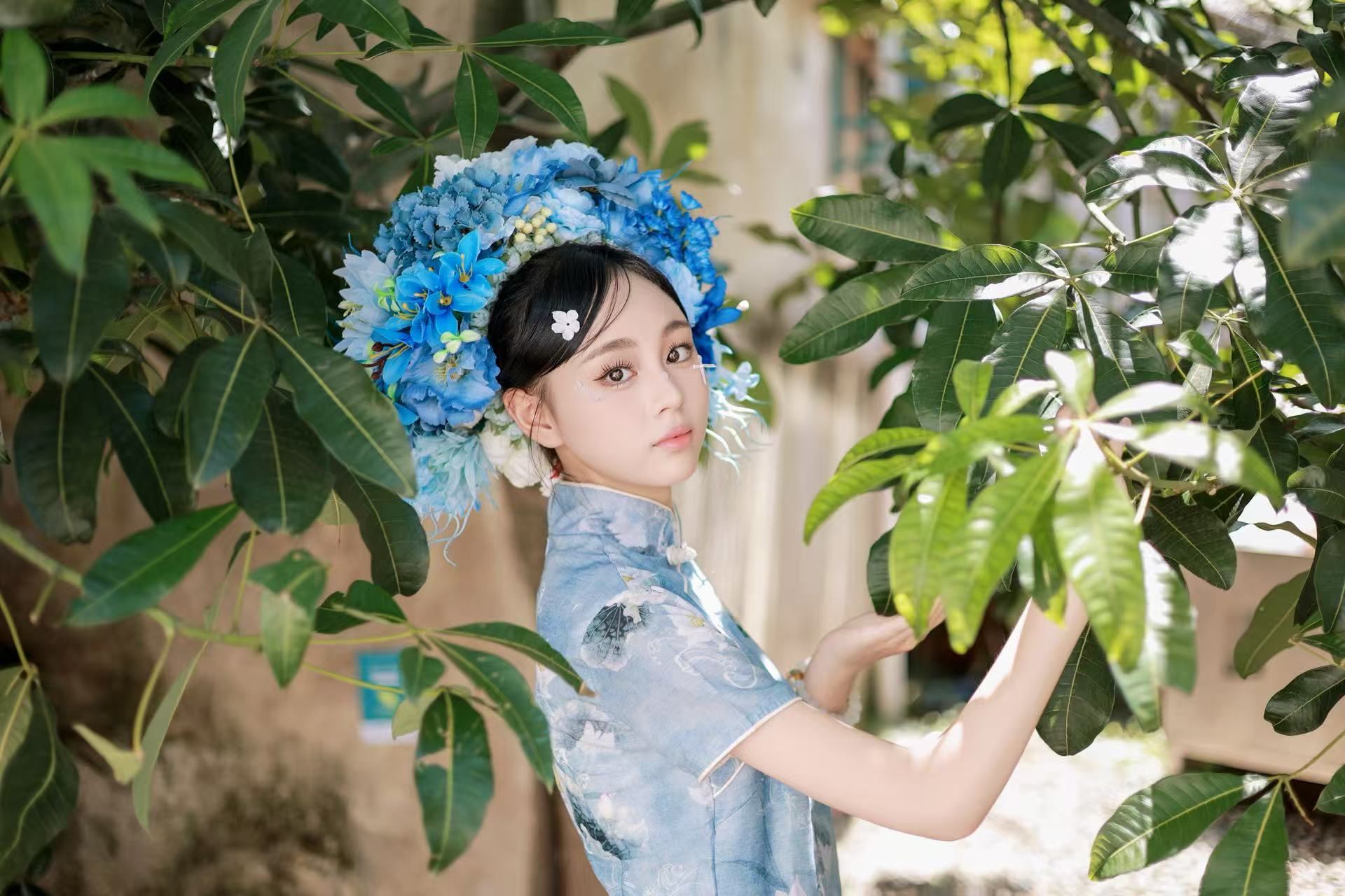 Experiencia de Hanfu en Gulangyu (experiencia de vestuario y maquillaje + increíbles retratos con flores + variedad de trajes exquisitos + servicio de alta calidad + vestuario premium)
