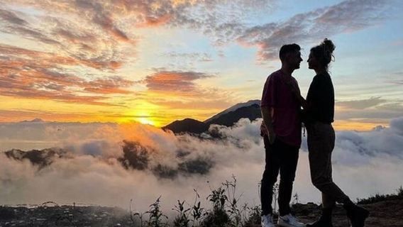 Bali Mount Batur Sunrise or Sunset Trek – Volcano Summit Adventure in Bali