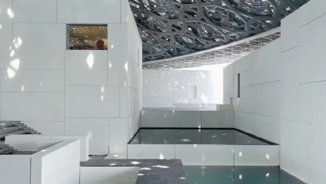 Louvre Abu Dhabi + Presidential Palace + Sheikh Zayed Grand Mosque Chinese Private Charter 1-day Tour