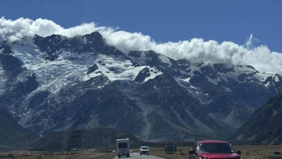 紐西蘭皇后鎮木桶溫泉&瓦卡蒂普湖可訂製【中文專車-愜意舒適】