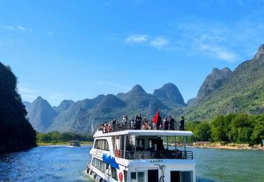 Guilin-Yangshuo Day Tour: Li River Cruise, West Street & Countryside Cycling