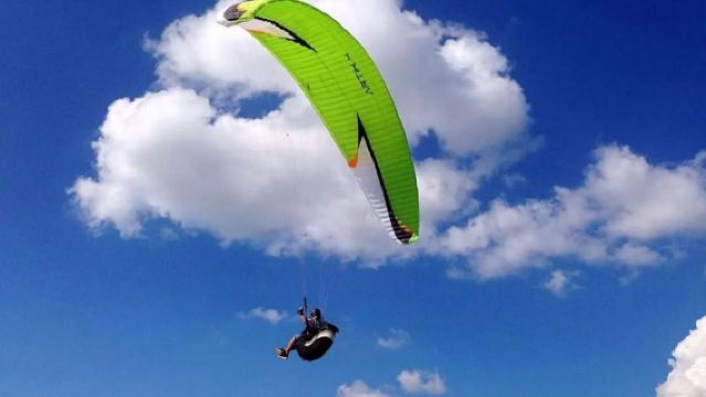 長沙梅溪湖滑翔傘基地滑翔傘飛行體驗【專業教練帶飛+贈送高畫質視訊攝影】