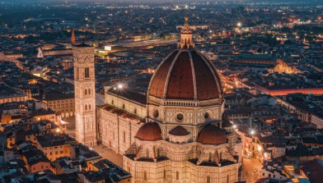 意大利那不勒斯：中文、英文及意大利文翻譯｜旅遊地陪嚮導｜商務陪同拜訪｜展會翻譯｜行程規劃定制