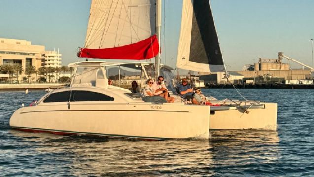 2.5-Hour Small-Group Catamaran Sail with Drinks