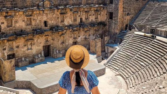 [Incluye traslado + almuerzo] Excursión de un día a los monumentos de Antalya ida y vuelta para explorar el antiguo teatro al aire libre